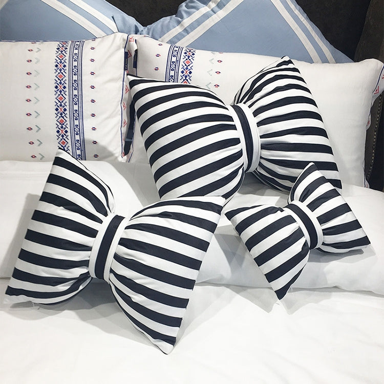 Black-and-white striped bowknot car cushion pillows set