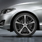 Car wheel with skull-pattern wheel hub decorative sticker