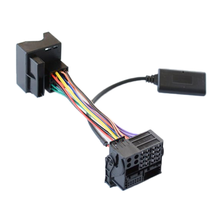 Car audio wiring harness cable with plug connectors and multicolor wire bundle
