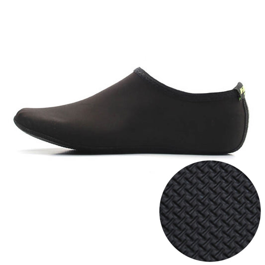 Black slip-on diving shoe with ribbed textured rubber sole