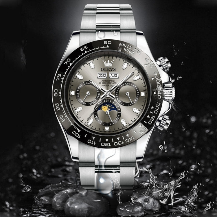 Men's mechanical watch with light dial, silver case and bracelet, multiple subdials