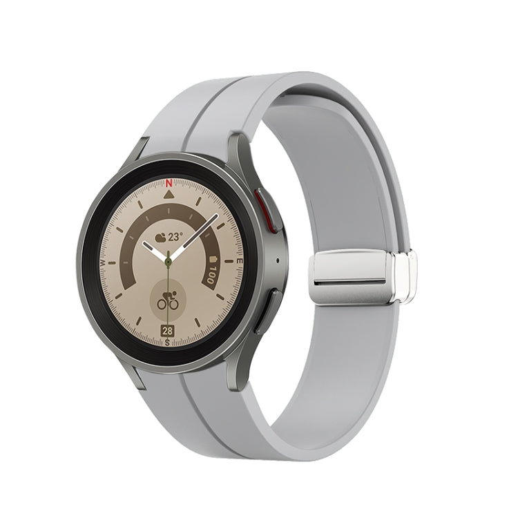 Folding Silver Buckle Silicone Watch Band, For Samsung Galaxy Watch5 40&44mm / Pro 45mm