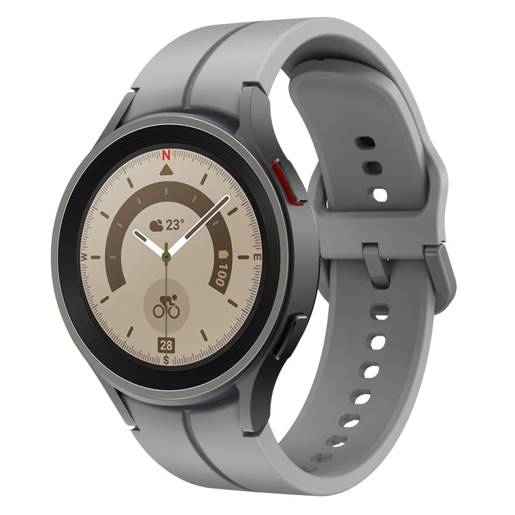 Light gray silicone watch band with buckle, for Watch 5 Pro 45mm