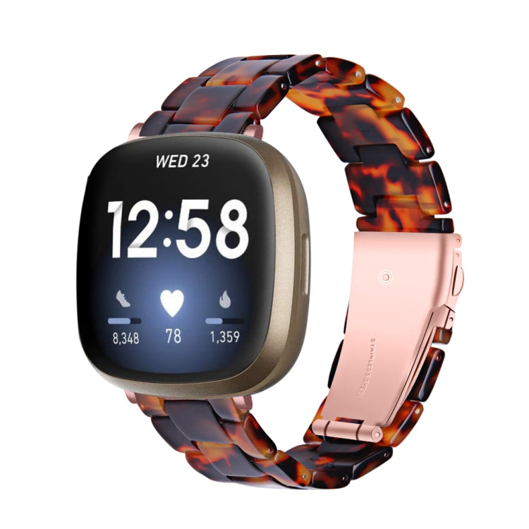 Tortoise-pattern resin smartwatch band with chunky links, fit for Fitbit Versa 3/4