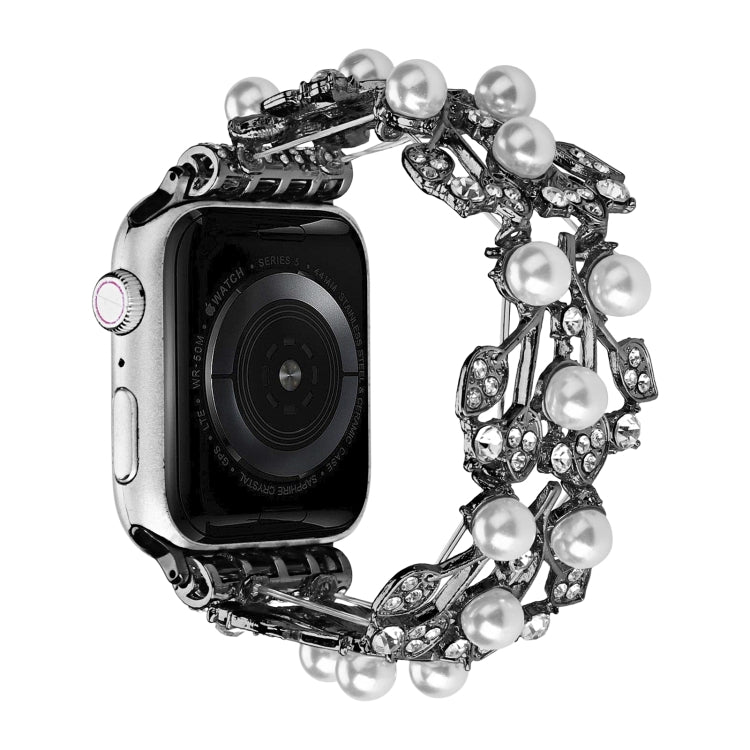 Four-leaf beaded metal watch band in silver with pearl beads and crystal accents