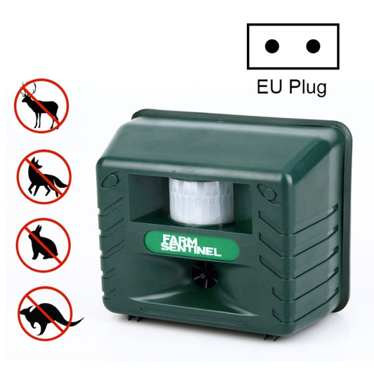 Ultrasonic electronic rat repeller with EU plug, green housing and front sensor opening