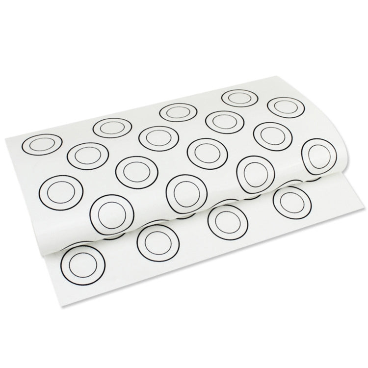 White silicone macaron mat with gray circle guide outlines