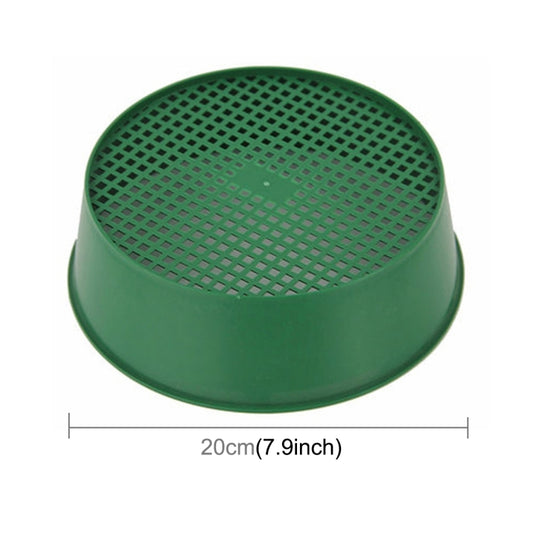Round green plastic mesh sieve with fine grid base, 20cm diameter