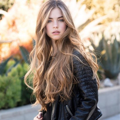 Long wavy curly blonde gradient hair wig with natural-looking part