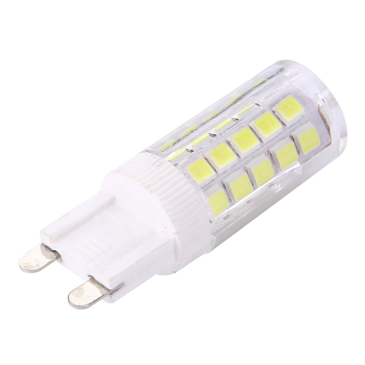 2-pin LED SMD 2835 bulb, close-up of clear lens and LED chip row