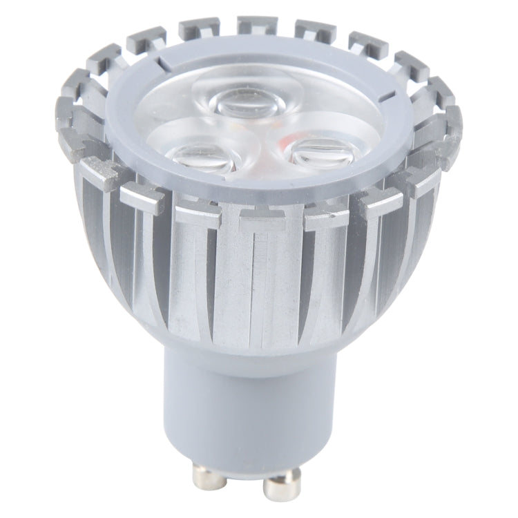 White GU10 LED spotlight with three-lens emitter array and heat sink fins