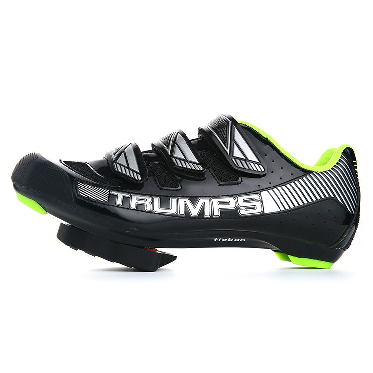 Black cycling shoe with TRUMPS logo and bright neon green heel accents
