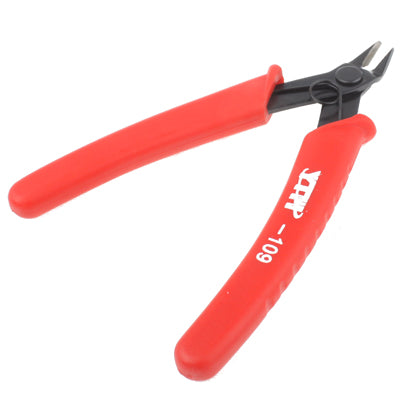 Mini cutter with red grips and black frame, -109 marking on the handle