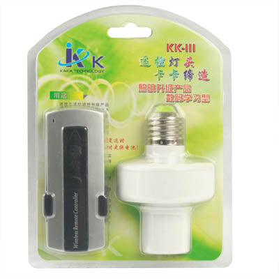 Retail package showing an E27 lamp adapter and wireless remote controller
