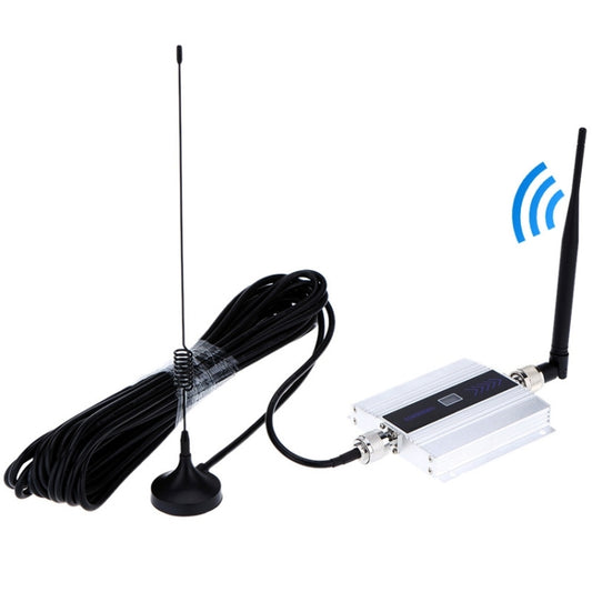 GSM 900MHz signal repeater kit with two antennas and coiled cable