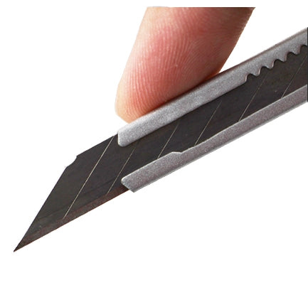 Retractable metal cutting blade with finger grip, JM-Z07