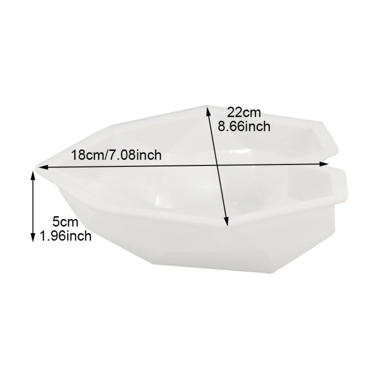 Diamond heart silicone baking mold dimensions: 22 cm x 18 cm x 5 cm