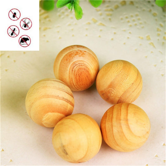 Set of 5 wooden camphor repellent balls, round, light wood grain
