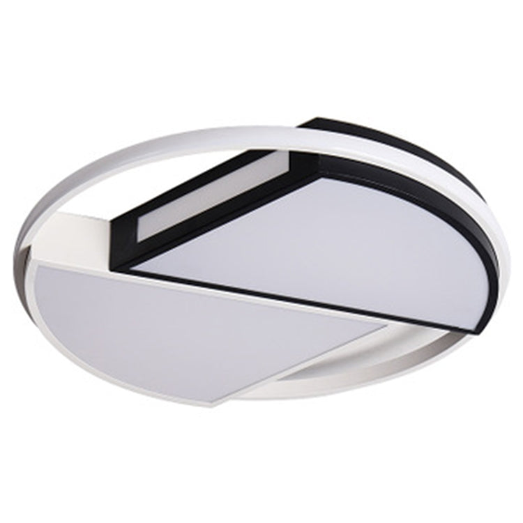 White ceiling lamp with circular ring and black geometric light bar insert