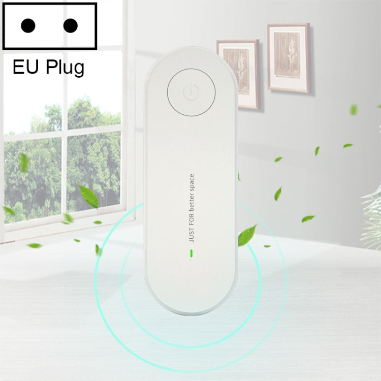 White mini air purifier with on/off button, EU plug