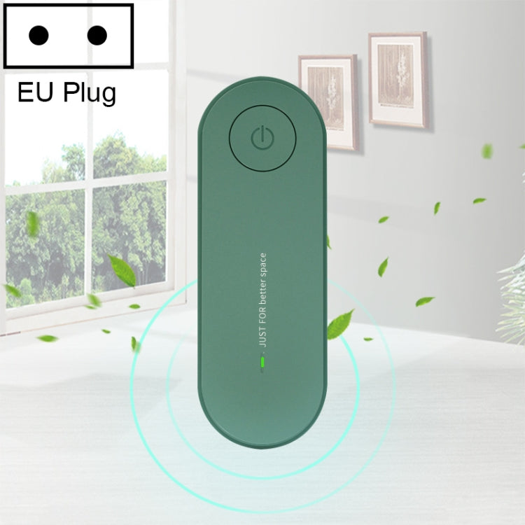 Green mini air purifier with on/off button, EU plug