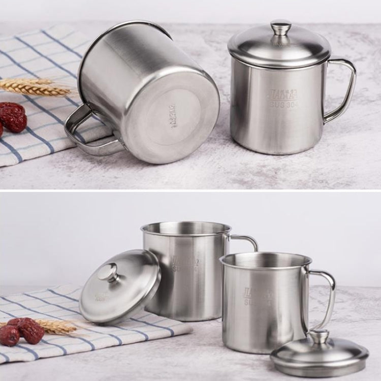Stainless steel cup set with lids and loop handles, assorted sizes