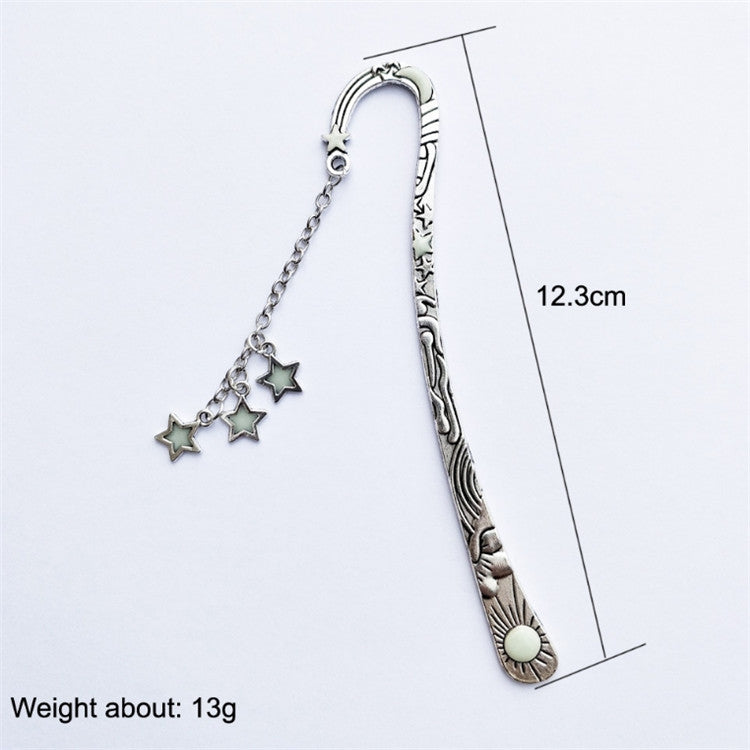 Silver bookmark with star charm chain; 12.3 cm length, about 13 g