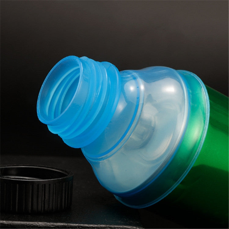 Leakproof drink can cap on bottle opening, translucent blue and green storage caps