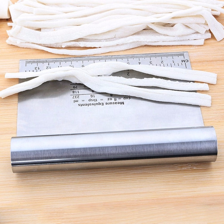 Stainless steel noodle cutter roller with measuring scale on cutting sheet