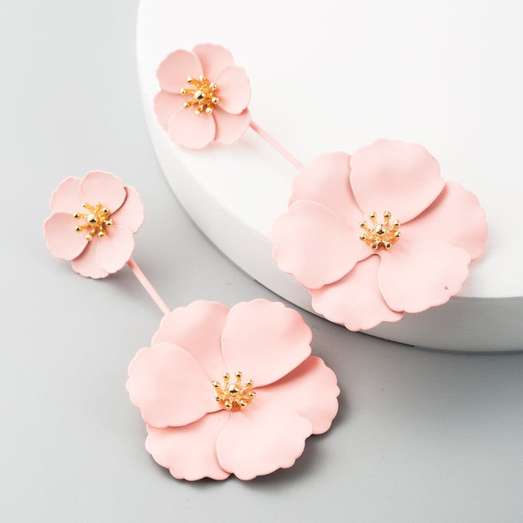 Light pink triple-flower drop earrings with gold-tone centers, long dangling alloy design
