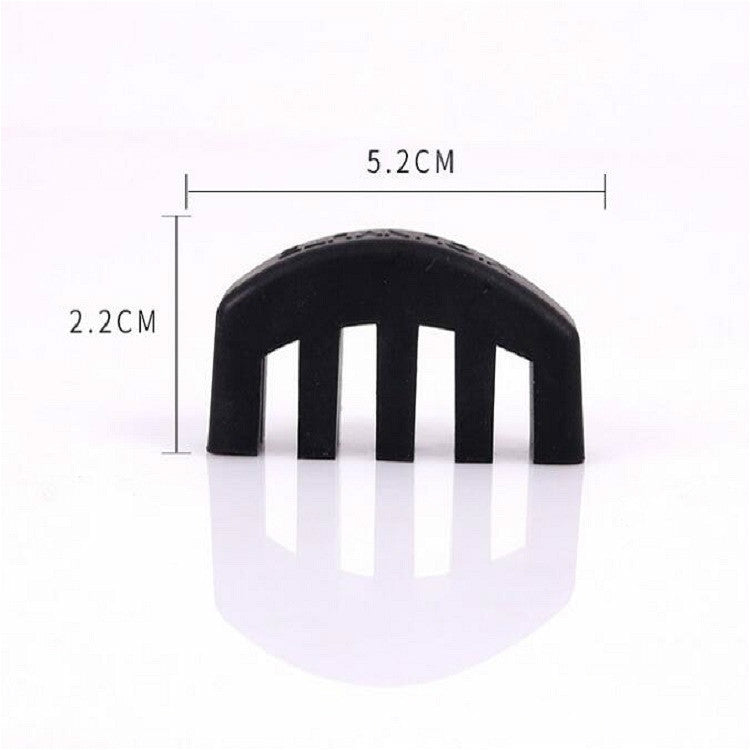 Black silicone violin mute, 5.2 cm wide, 2.2 cm tall
