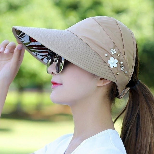 Women's wide-brim sun hat, beige with white flower studs