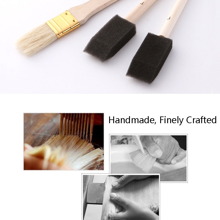 Paint brush set with light bristles and black foam brushes