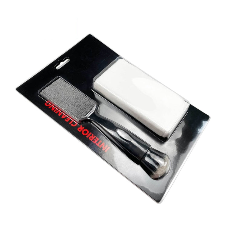 Car detailing brush set in blister pack with two brushes and cleaning pad