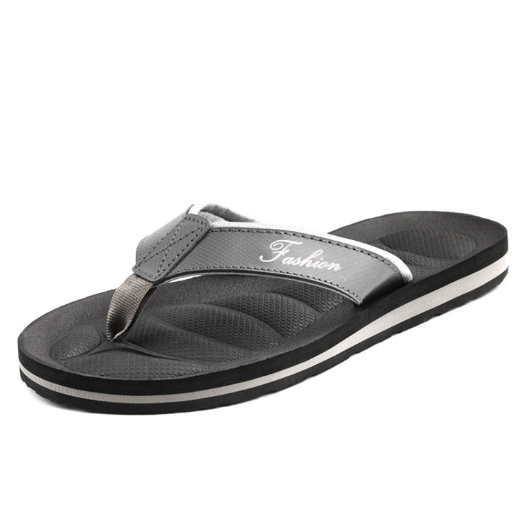 Men's non-slip flip flops, grey thong strap with white edge and textured sole
