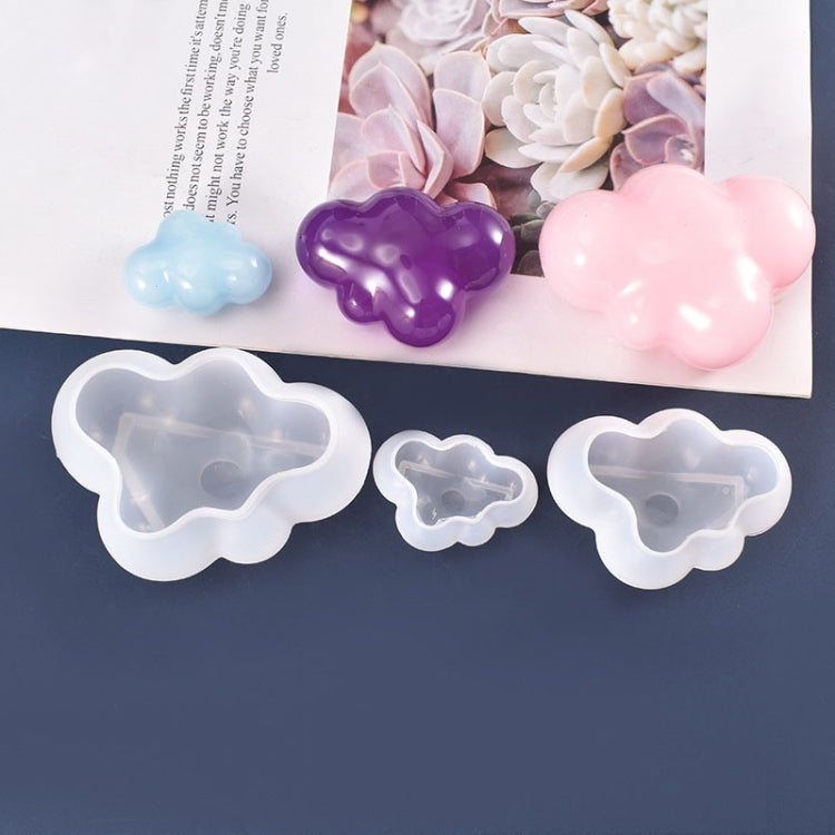 White cloud-shaped silicone molds with three cavity sizes