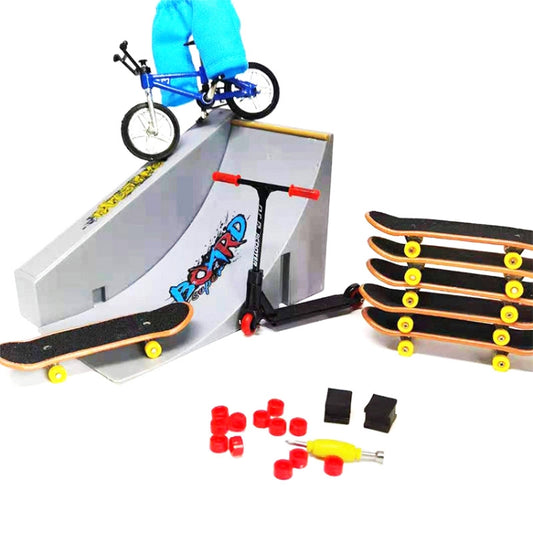 Mini finger bike skateboard ramp set with accessories and small parts
