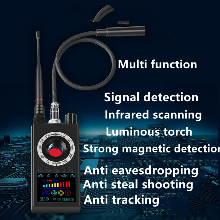 Handheld signal detector with dual antennas and illuminated front control panel