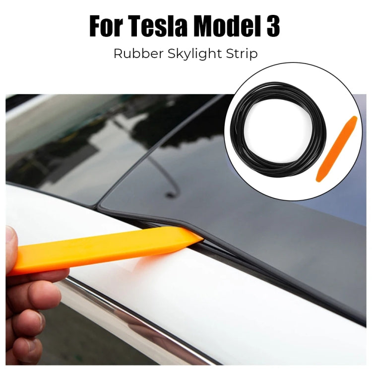 Rubber skylight sealing strip roll with orange installation tool