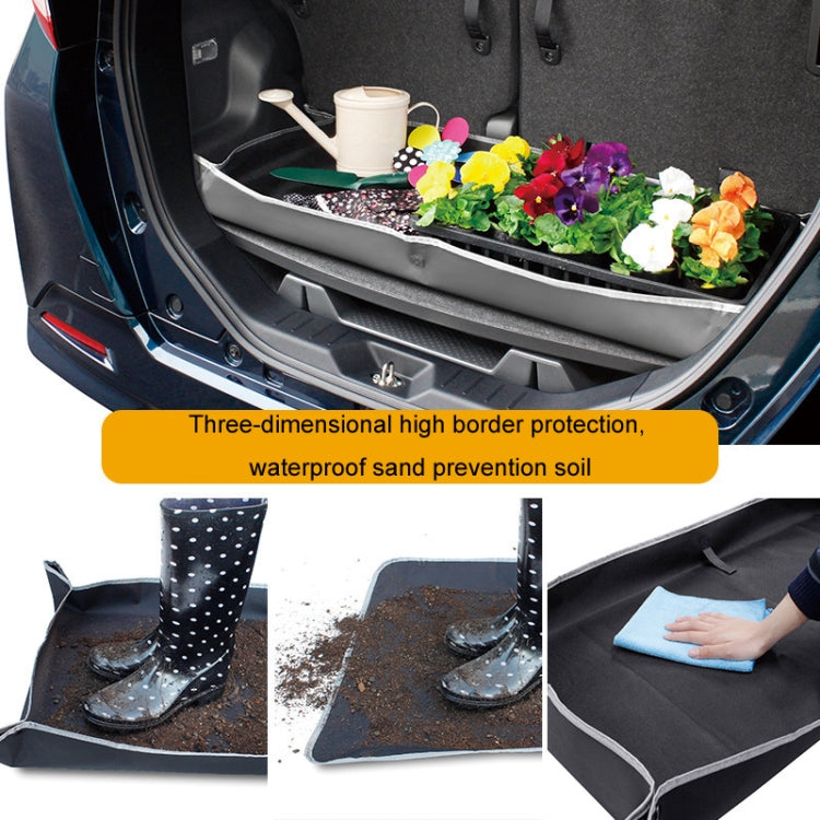 Black trunk pad with high three-sided border, protecting cargo area