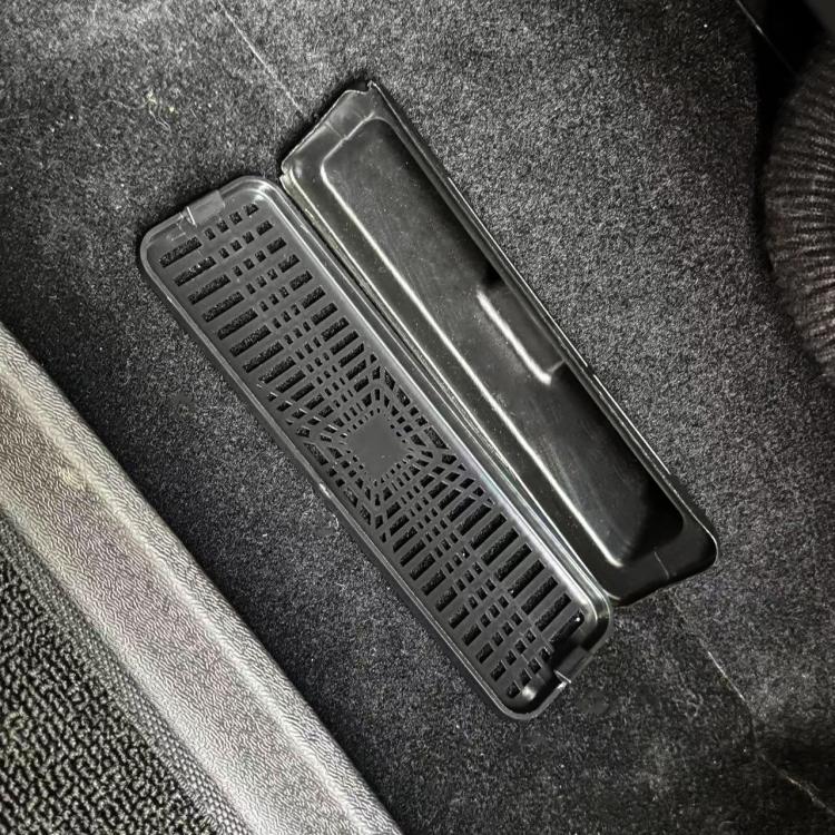 Under-seat vent protective cover, single rectangular metal-look grille insert