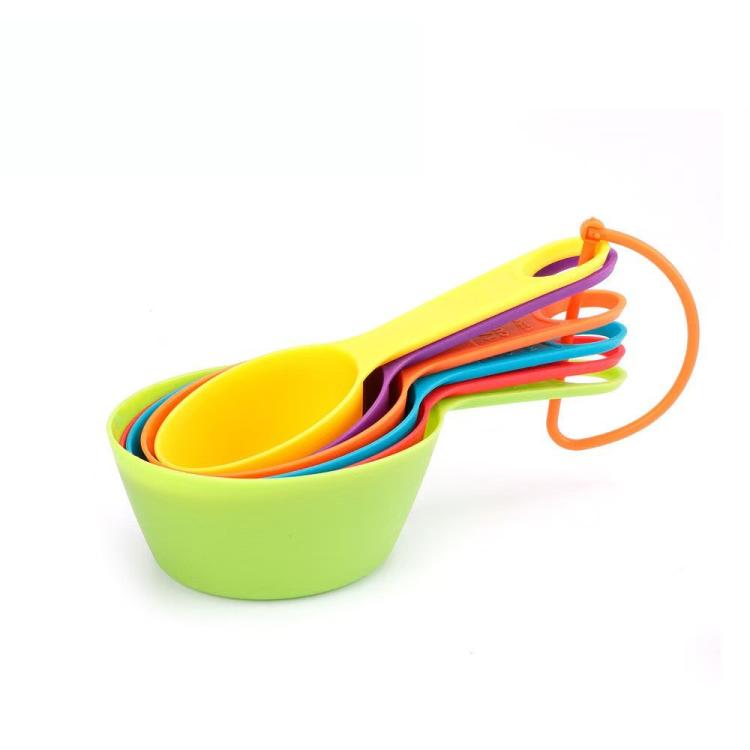 Rainbow plastic nesting measuring cups set with hanging ring, lime base and multicolor cups