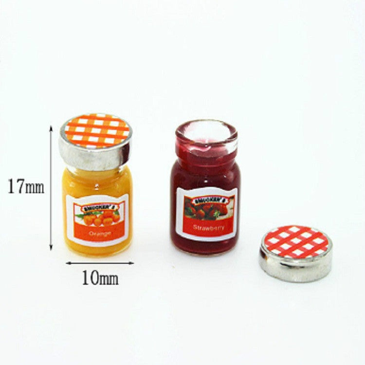 Mini jam jar set, 17mm tall and 10mm wide; orange and strawberry jars with checkered lids