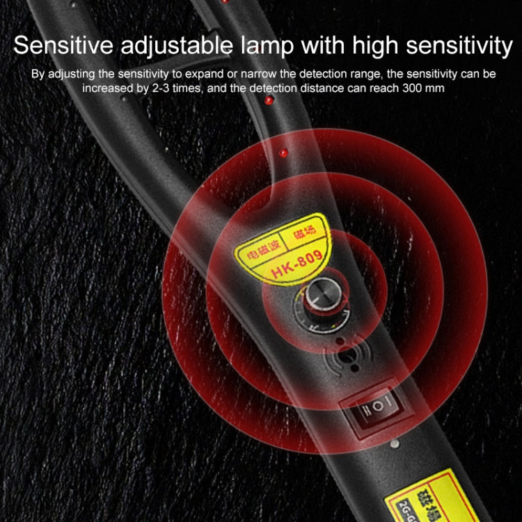 Handheld wireless signal detector with adjustable lamp and red detection range rings